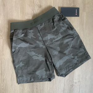 Men’s Lululemon 7” short